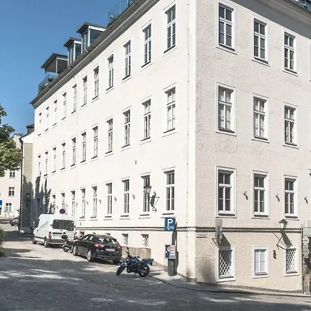 Spacious Old Town Luxury