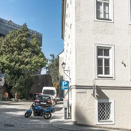 Spacious Old Town Luxury Linz