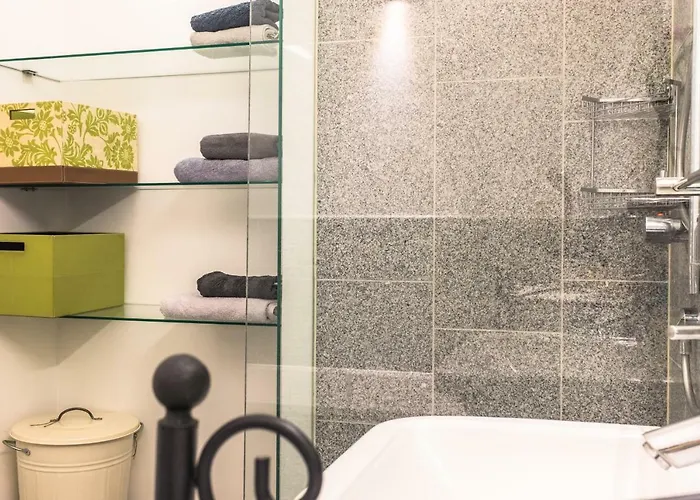 Spacious Old Town Luxury *