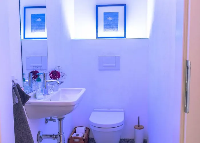 Spacious Old Town Luxury شقة